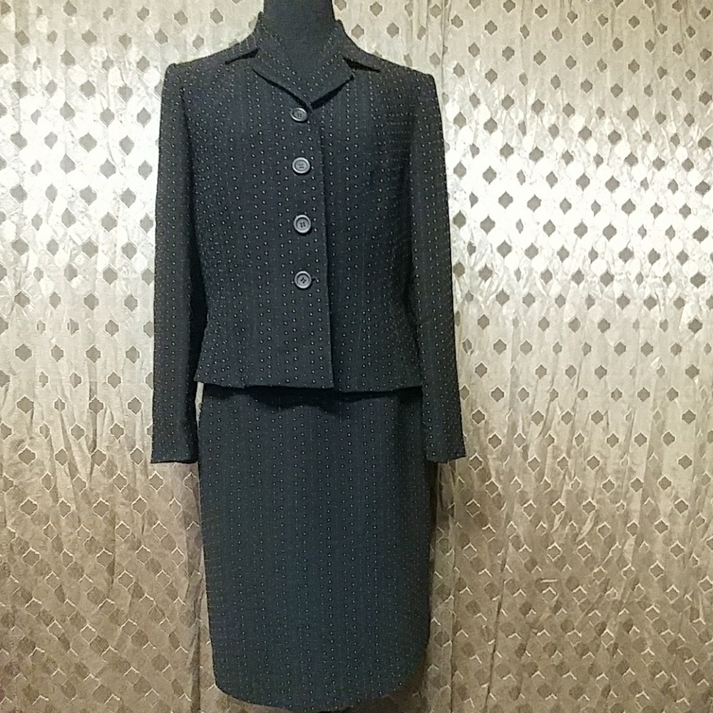 Jones New York 2 piece Suit